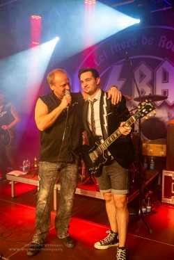 Big Balls   Die ACDC-Party