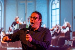 Luksan Wunder, aufgenommen von Eberhard Weinmann am 7.6.2025 im Pavillon der IG Kultur in Sindelfingen