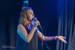 Luksan Wunder, aufgenommen von Eberhard Weinmann am 7.6.2025 im Pavillon der IG Kultur in Sindelfingen