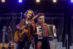 Die Hearts and Bones Spielen am 12.9.2025 auf dem Grünen Platz in Sindelfingen