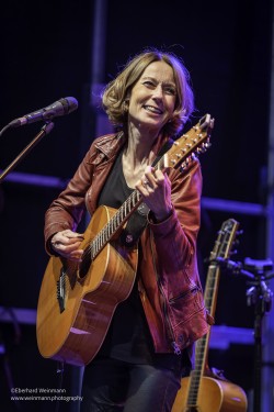 Die Hearts and Bones Spielen am 12.9.2025 auf dem Grünen Platz in Sindelfingen