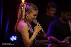 Kiara Huber & Band feat. Soulchor Tübingen