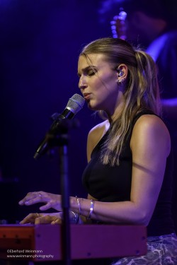 Kiara Huber & Band feat. Soulchor Tübingen