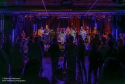 Bilder von der 55 fete de la musique im Pavillon der IG Kultur in Sindelfingen, aufgenommen von Eberhard Weinmann am 24.10.2025