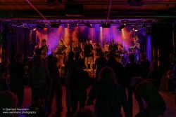 Bilder von der 55 fete de la musique im Pavillon der IG Kultur in Sindelfingen, aufgenommen von Eberhard Weinmann am 24.10.2025