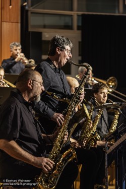 Die EllaLouis Tribute Band, aufgenommen von Eberhard Weinmann am 14.11.2025