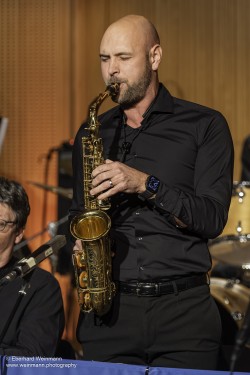 Die EllaLouis Tribute Band, aufgenommen von Eberhard Weinmann am 14.11.2025