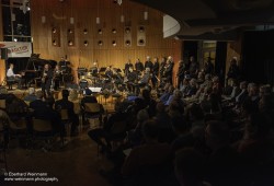 Die EllaLouis Tribute Band, aufgenommen von Eberhard Weinmann am 14.11.2025