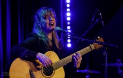 Fotografien vom Konzert mit Christina Lux, aufgenommen am 15.3.2026 im Pavillon der IG Kultur in Sindelfingen von Eberhard Weinmann