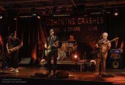 Fotos von den Lightning Crashes am 13.4.2026 im Pavillon der IG Kultur in Sindelfingen, aufgenommen von Eberhard Weinmann