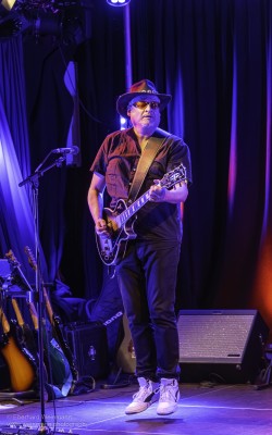 Fotos von den Lightning Crashes am 13.4.2026 im Pavillon der IG Kultur in Sindelfingen, aufgenommen von Eberhard Weinmann