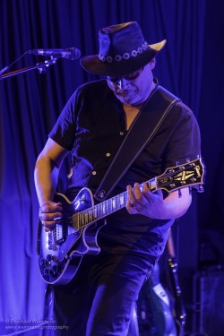 Fotos von den Lightning Crashes am 13.4.2026 im Pavillon der IG Kultur in Sindelfingen, aufgenommen von Eberhard Weinmann