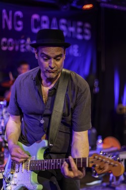 Fotos von den Lightning Crashes am 13.4.2026 im Pavillon der IG Kultur in Sindelfingen, aufgenommen von Eberhard Weinmann