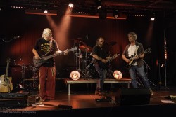 Bilder vom Auftritt  von Pulverdingen9 im Pavillon der IG Kultur in Sindelfingen, aufgenommen am 3.6.2026 von Eberhard Weinmann