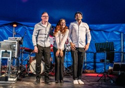Barbara Dennerlein Trio Die Königin der Jazz-Orgel mit Fabiano Pereira git und Marcel Gustke dr