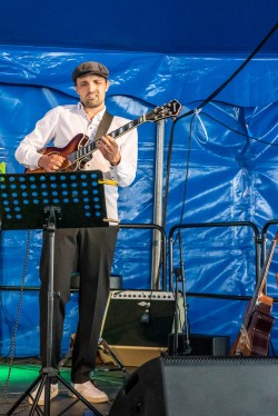 Barbara Dennerlein Trio Die Königin der Jazz-Orgel mit Fabiano Pereira git und Marcel Gustke dr