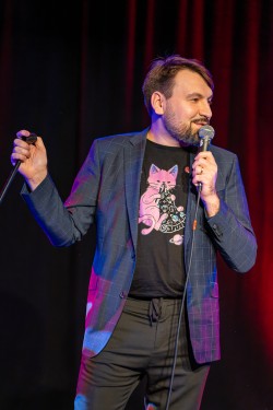 Poesie von und für Känäcks: Unsere Worte, Unsere Welt Ein Poetry Slam Abend 