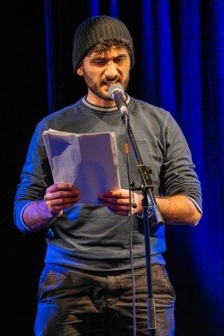 Poesie von und für Känäcks: Unsere Worte, Unsere Welt Ein Poetry Slam Abend 