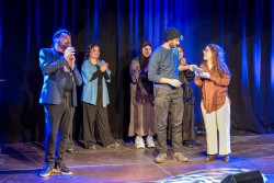Poesie von und für Känäcks: Unsere Worte, Unsere Welt Ein Poetry Slam Abend 