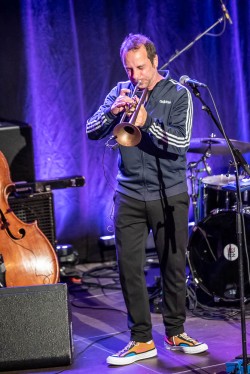 Joo Kraus & Tales in Tones Trio „We are doing well"