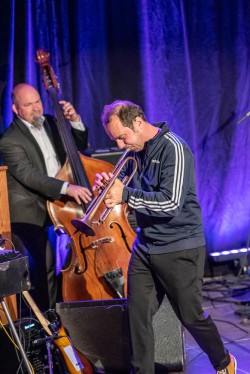 Joo Kraus & Tales in Tones Trio „We are doing well"