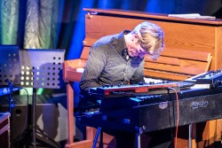 Joo Kraus & Tales in Tones Trio „We are doing well"