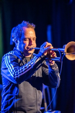 Joo Kraus & Tales in Tones Trio „We are doing well"