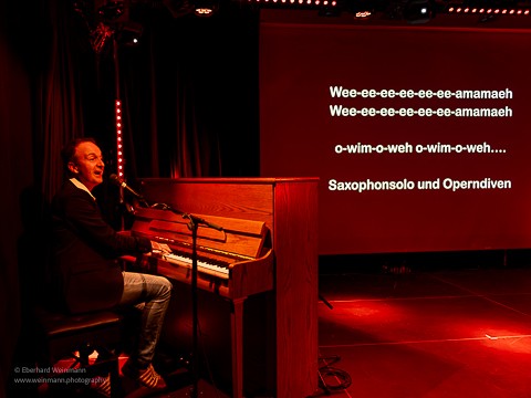 Bilder von Singen aus voller Kehle im Pavillon der IG Kultur, aufgenommen am 10.März 2025 von Eberhard Weinmann