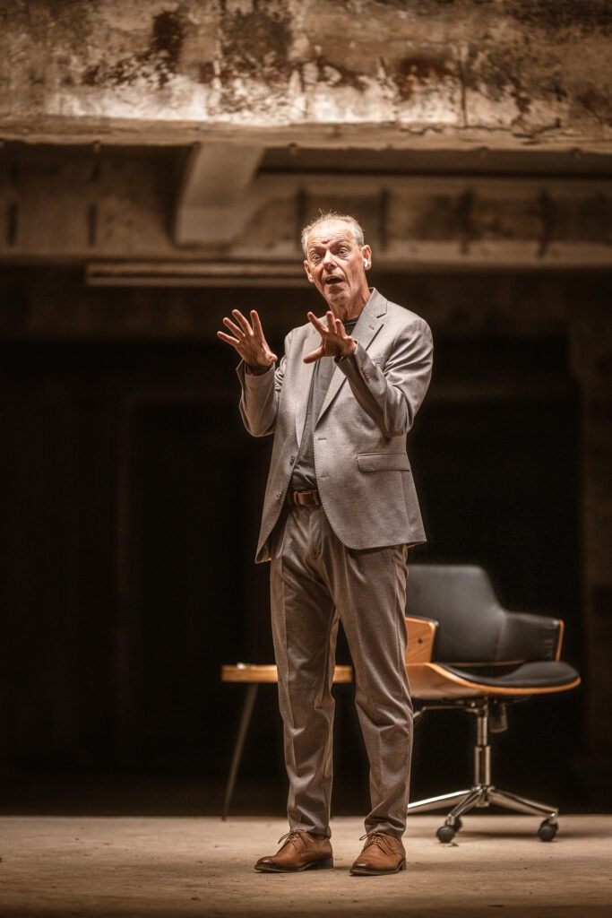 Jürgen Henne Seite 1  Foto: Dirkburghaus 03